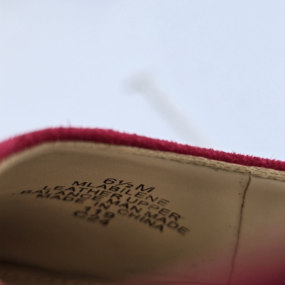 NWOT Marc Fisher LTD Abilene Block Heel Pointy Toe Pumps, Medium Red Suede, 6.5M - Picture 14 of 14